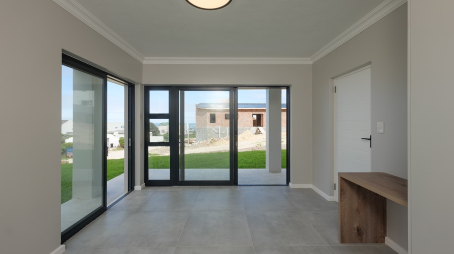 3 Bedroom Property for Sale in Suiderstrand Western Cape